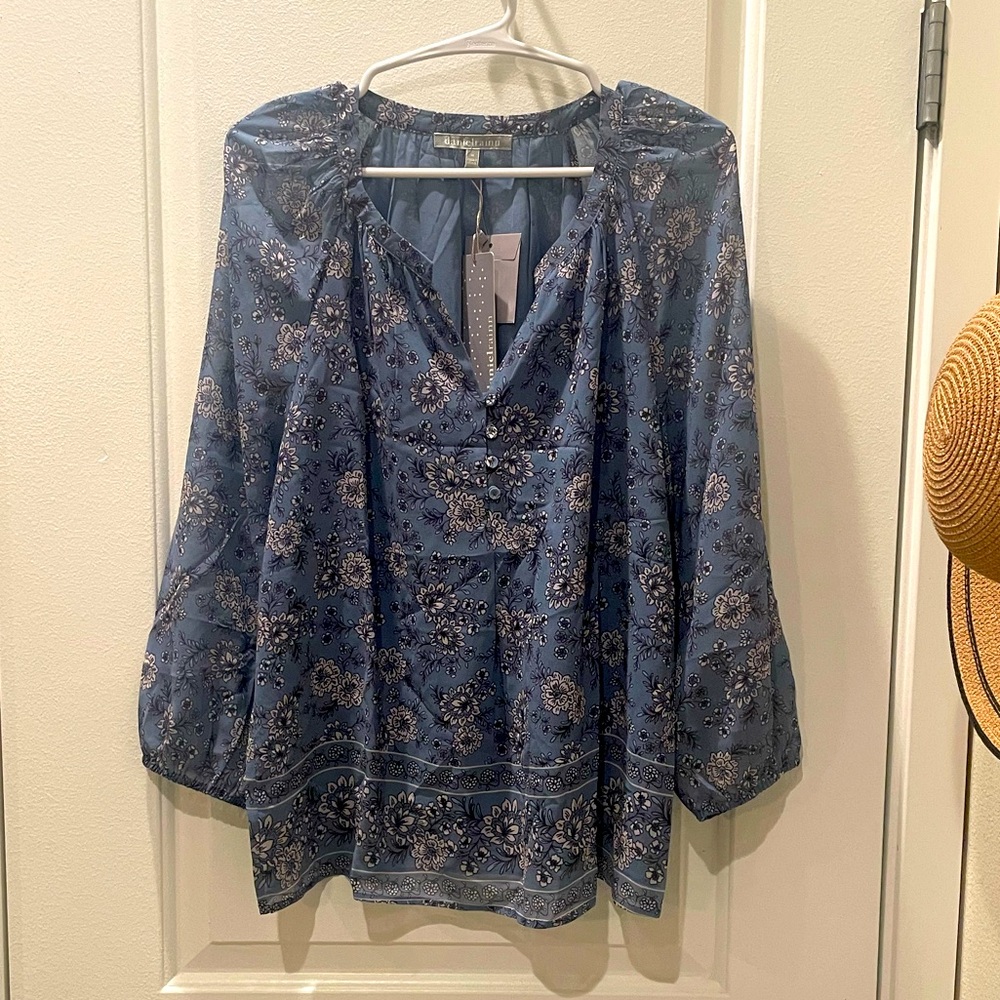 NEW…Daniel Rainn Lanea Split Neck Button Blouse - Picture 2 of 5